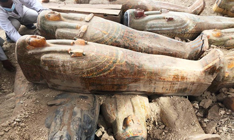 FOTO Nevjerojatan nalaz: Egipatski arheolozi iskopali 20 oslikanih sarkofaga